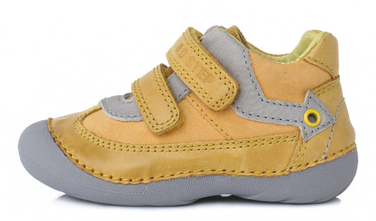 D.D.Step batai geltona berniukams rudeniui ir pavasariui – itin lengvi