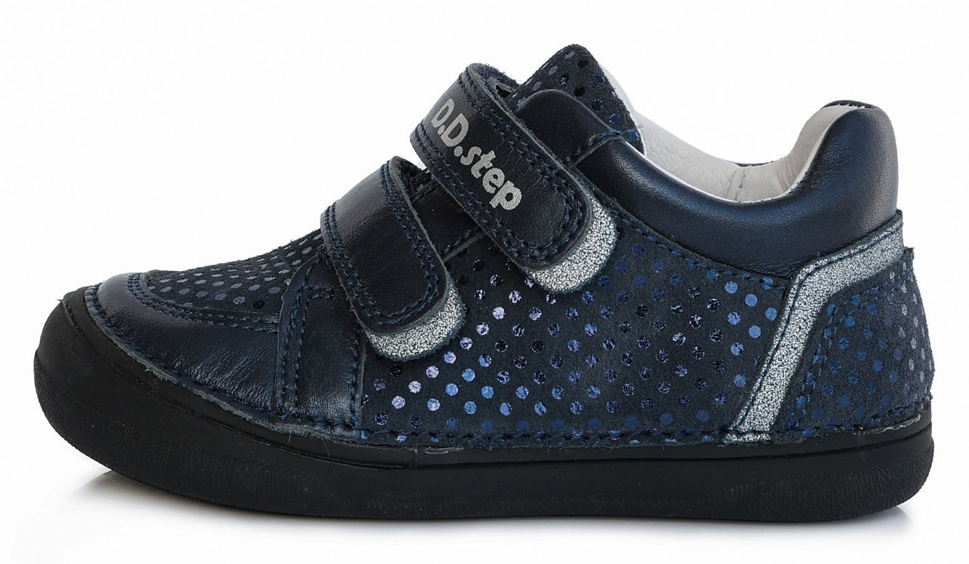 D.D.Step batai mėlyna mergaitėms rudeniui ir pavasariui – itin lengvi