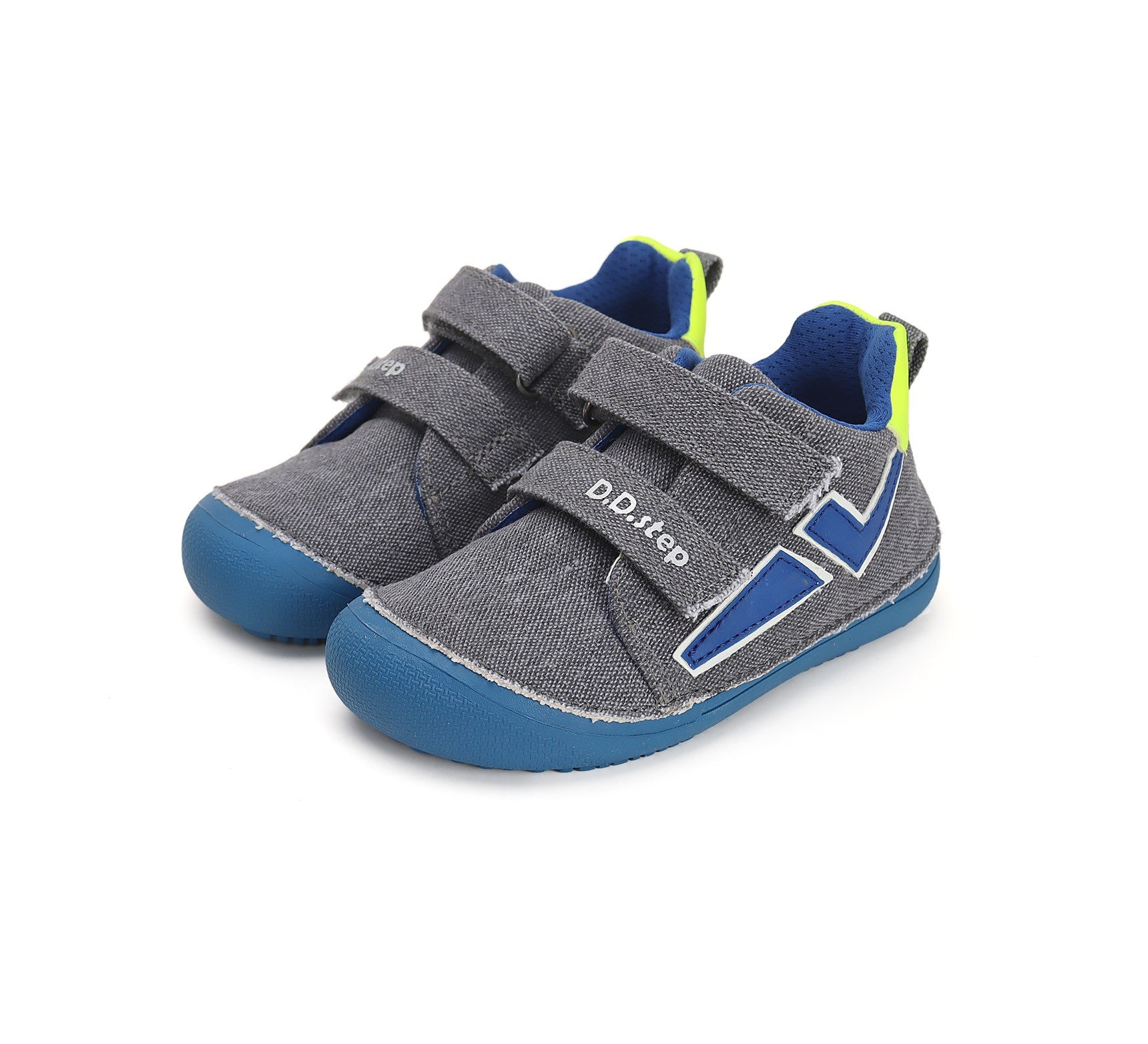 Barefoot D.D.Step batai berniukams – natūralaus judesio laisvė