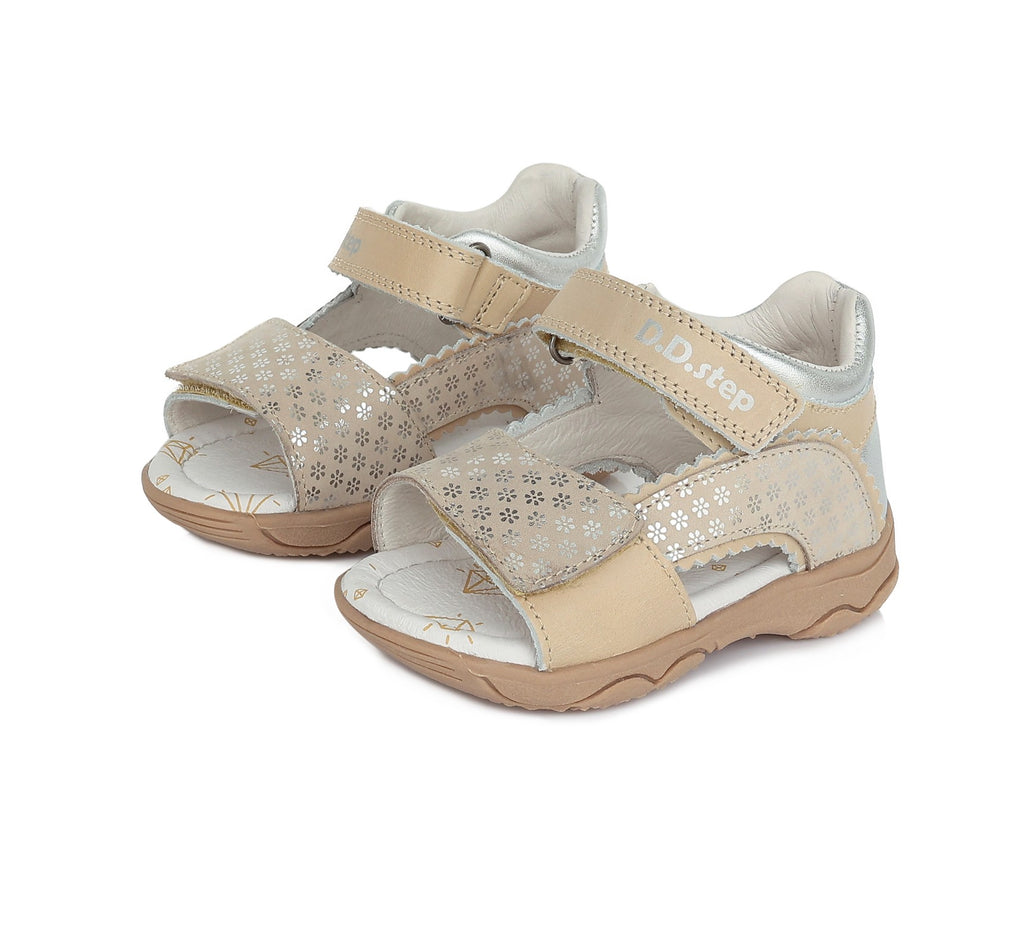 D.D.Step batai mergaitėms – itin lengvi