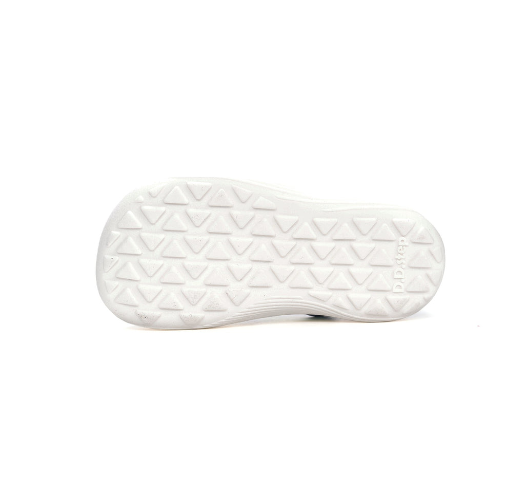 D.D.Step barefoot boys' quick dry sandals G093-61211L